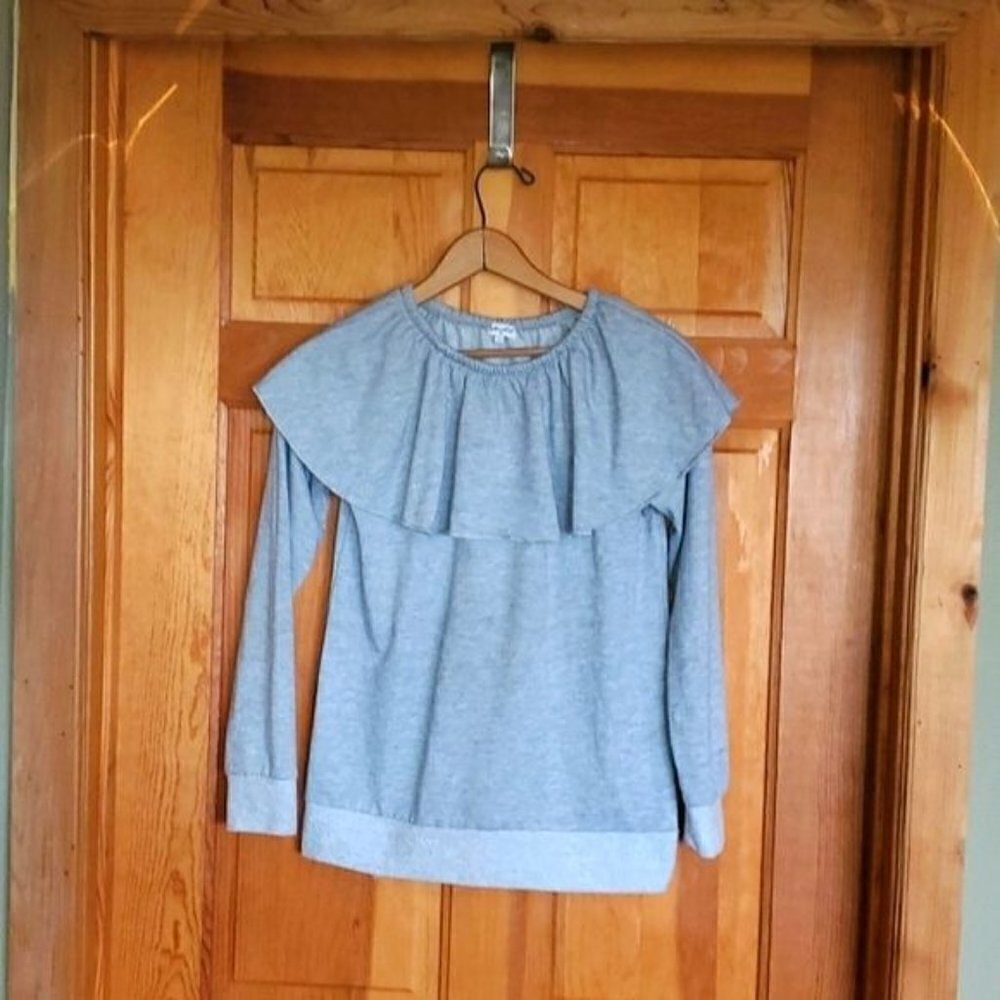 Splendid Gray Girls Sz. 14 Fancy Layered Ruffles Wide Accent Sweatshirt